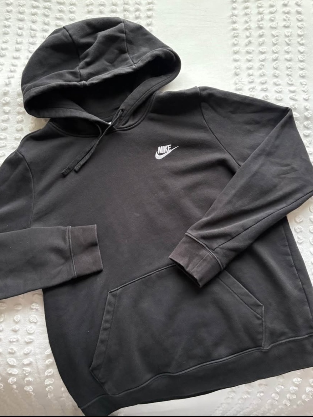 Nike Black Pullover Hoodie • Tagged Size Small